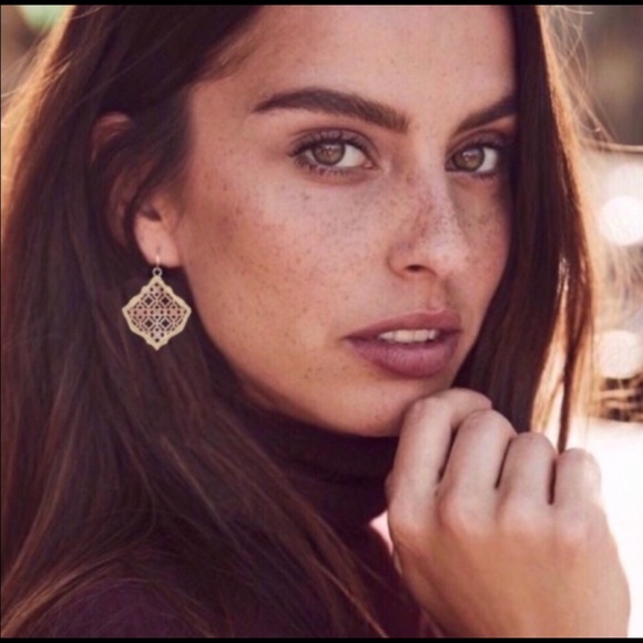 New Kendra Scott Kirsten Filigree Dangle Earrings